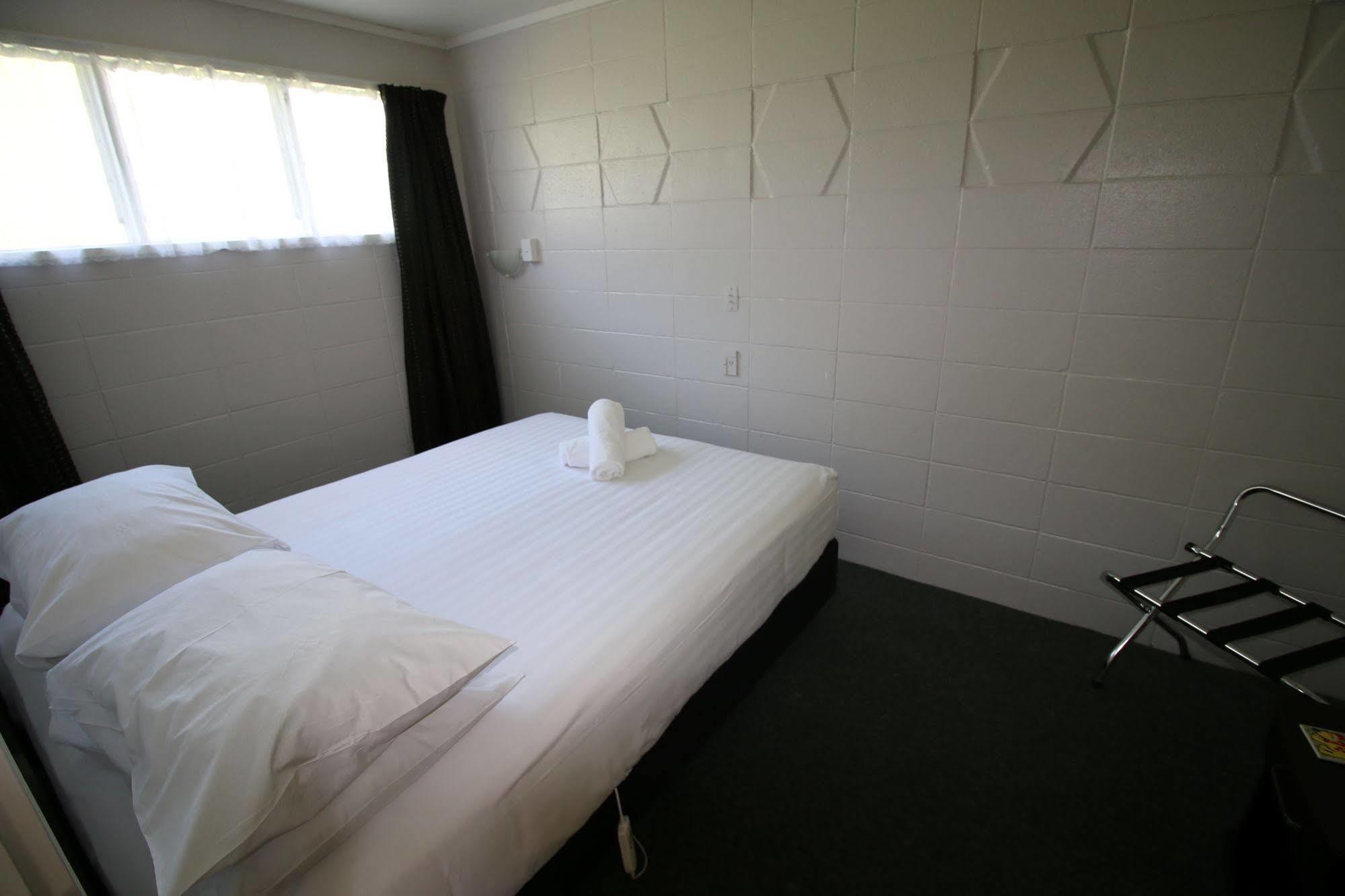 Forgotten World Motel Taumarunui Exterior photo